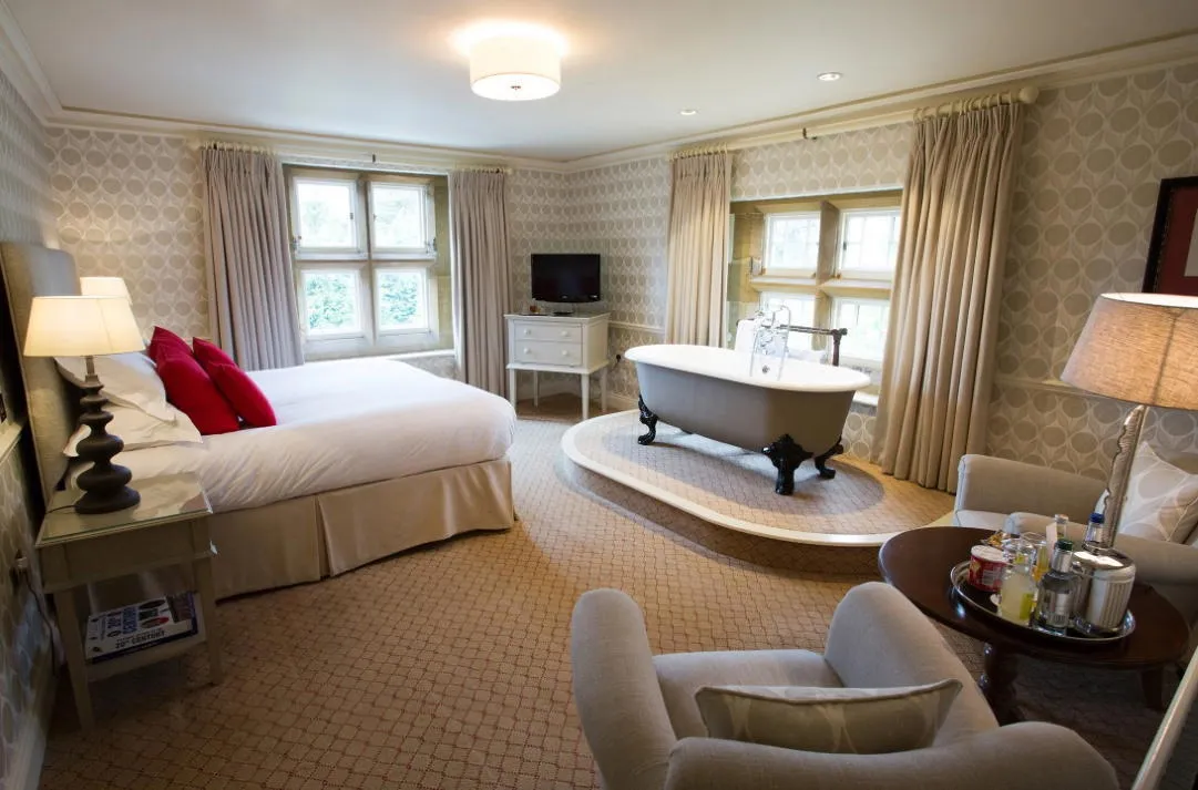 Old Hall Feature Double @ Gisborough Hall Hotel