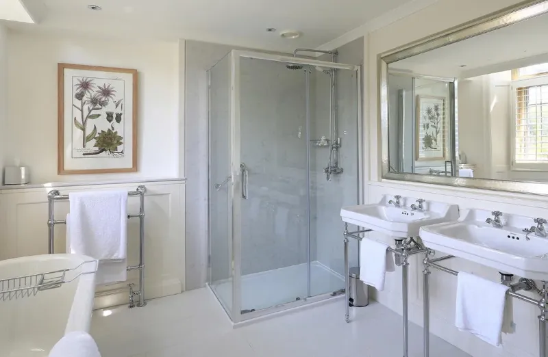 Old Hall Four Poster @ Gisborough Hall Hotel