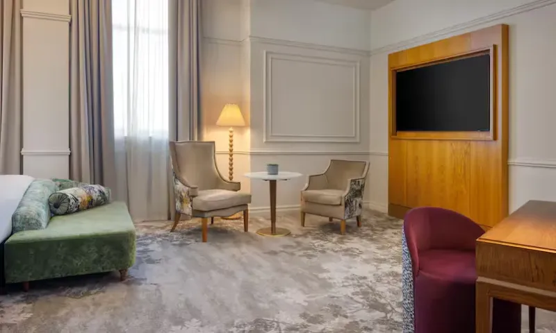 King Premier Room @ The Caledonian Edinburgh  Curio Collection by Hilton
