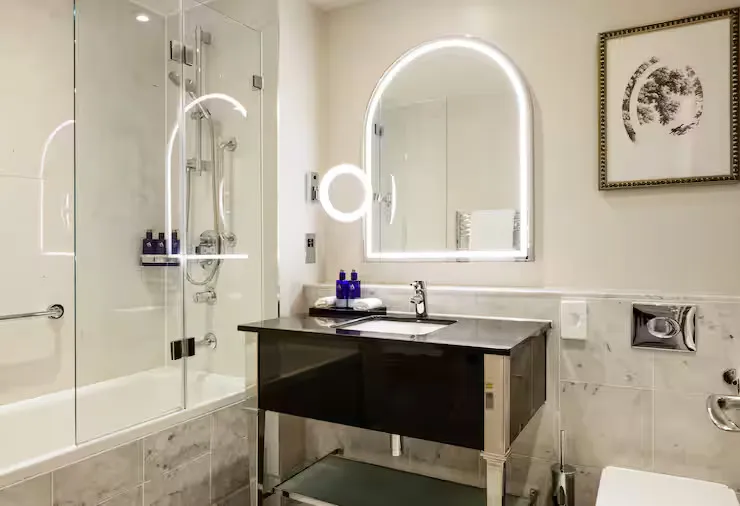 Queen Premier Room @ The Caledonian Edinburgh  Curio Collection by Hilton