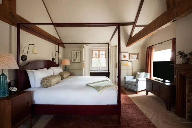 Spacious Coach House @ The Cavendish Hotel at Baslow