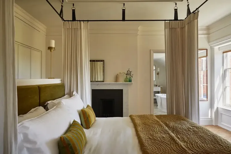 Hyde Suite @ The Grove