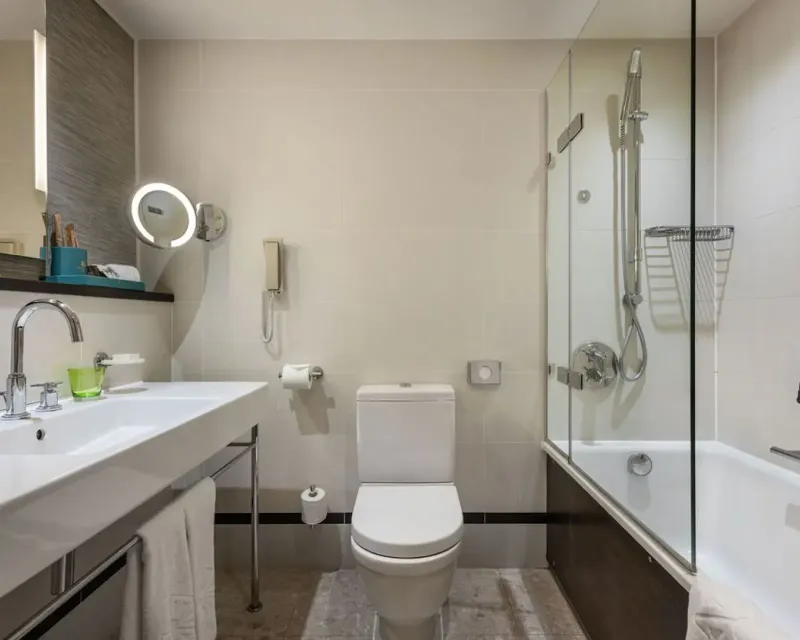 Executive King Room @ St  James  Court A Taj Hotel London