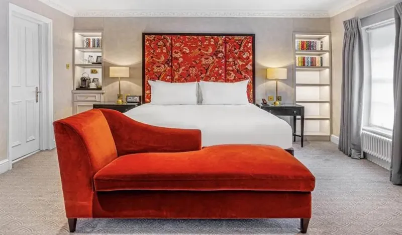 03 Executive King @ Flemings Mayfair