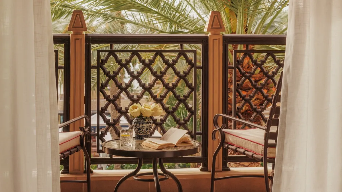 Arabian Court Deluxe King Room @ One  amp  Only Royal Mirage