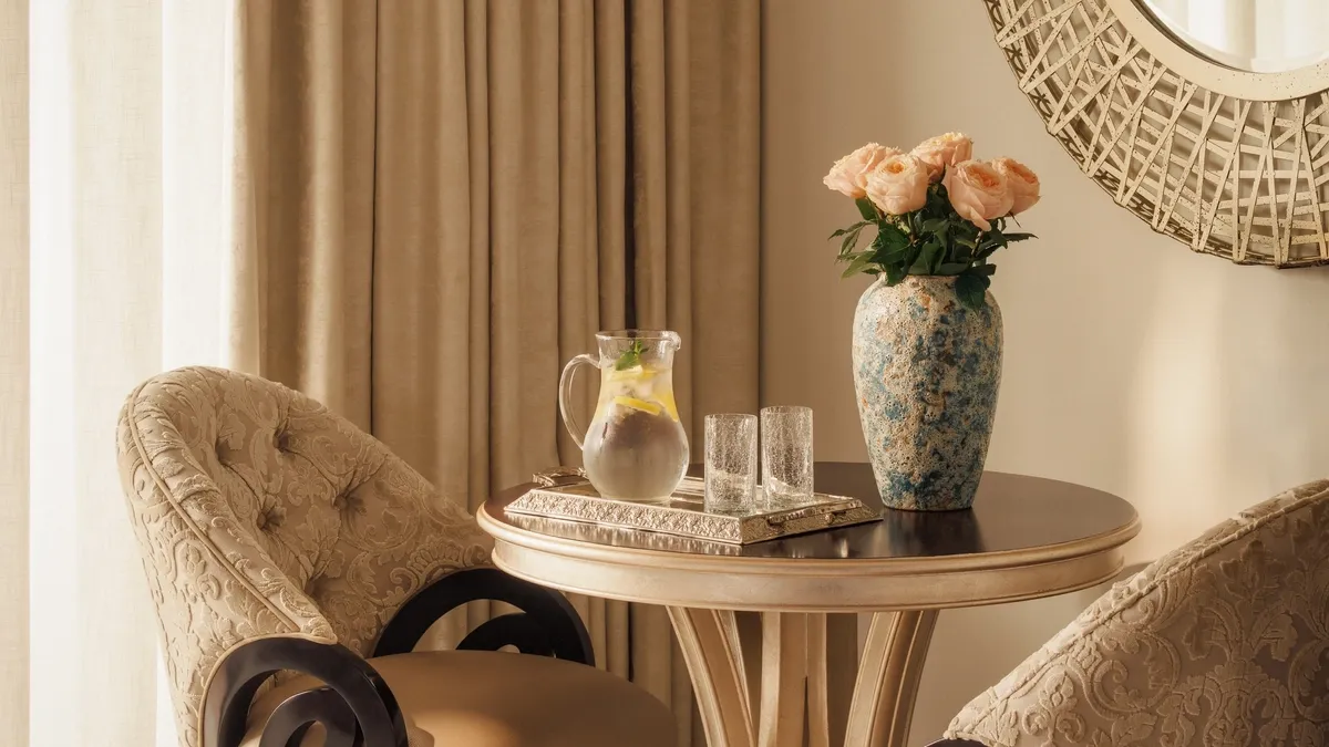 Arabian Court Deluxe Twin Room @ One  amp  Only Royal Mirage