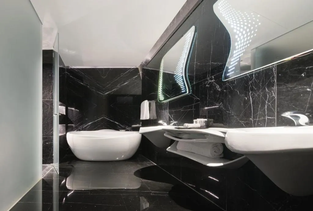 Superior Me With Burj Khalifa View @ ME by Meli  Dubai