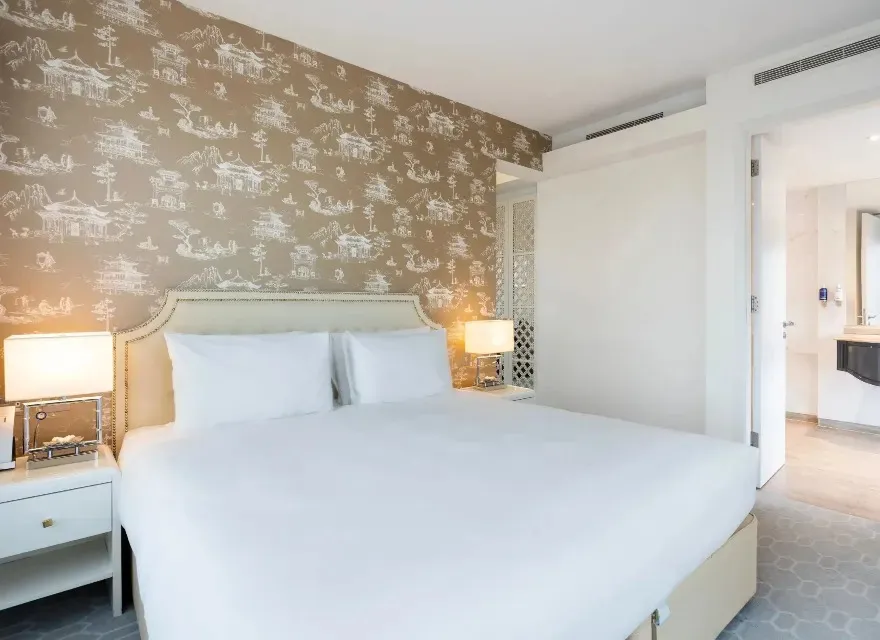 Executive Room @ Dorsett Shepherds Bush