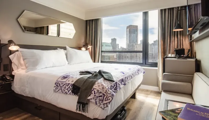 Superior City View   Olympic Queen Bed @ Pestana Park Avenue