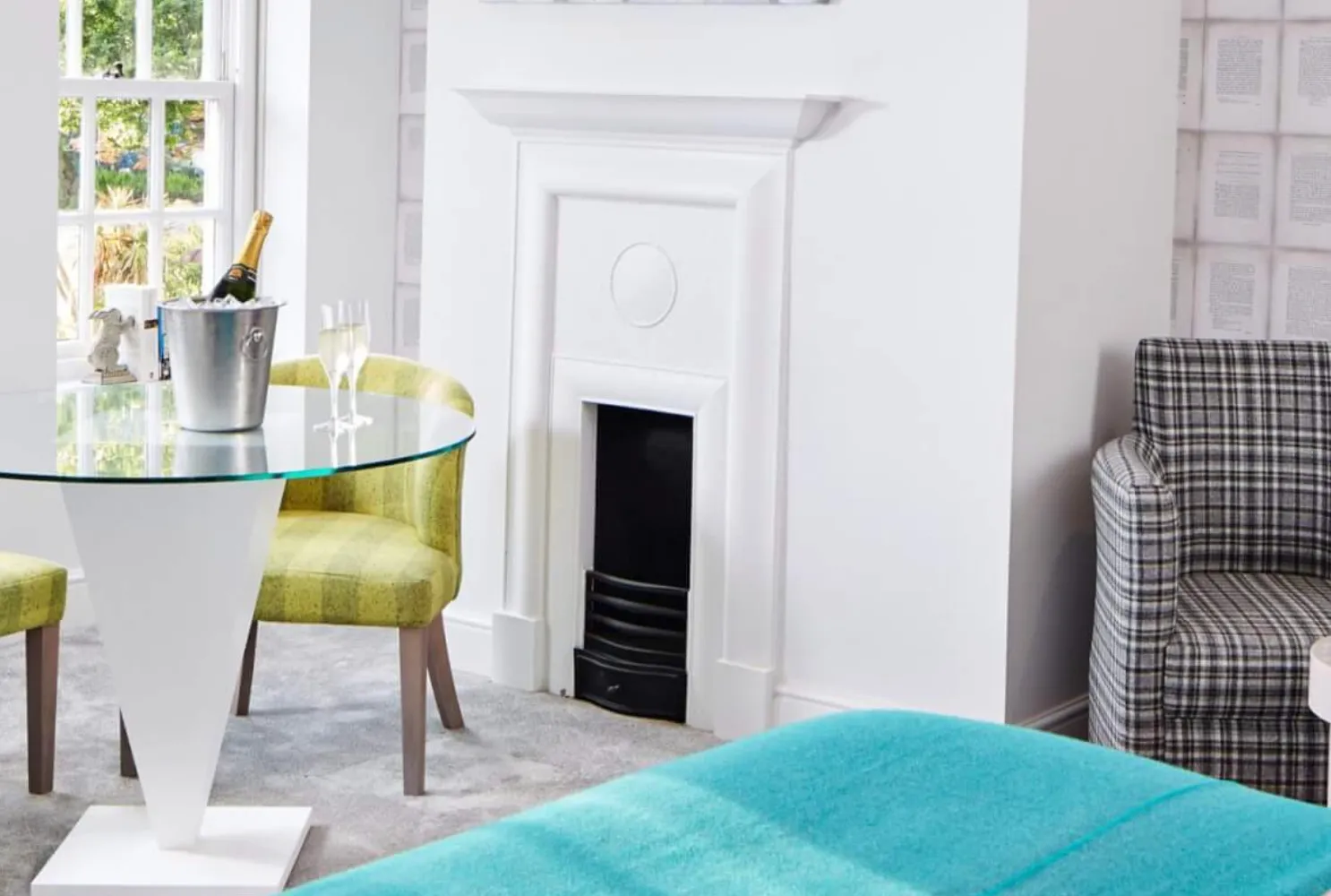 Splendid Attic Suite @ Barnett Hill Hotel