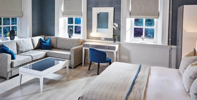 Arnold Mitchell @ Barnett Hill Hotel