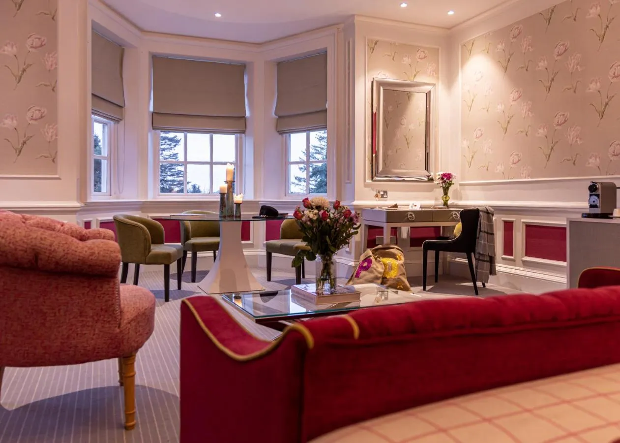 Beatrice Cook Suite @ Barnett Hill Hotel