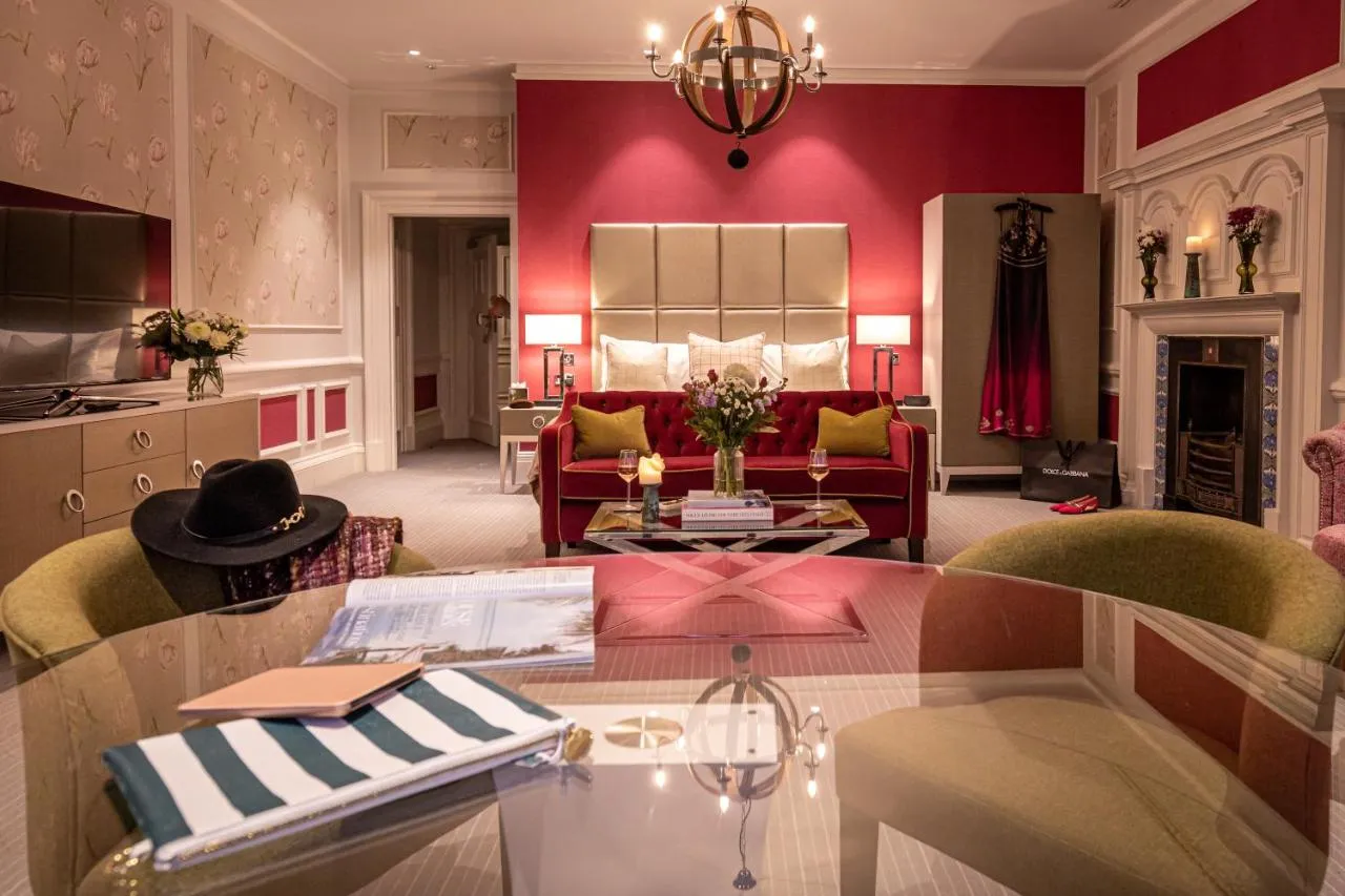 Beatrice Cook Suite @ Barnett Hill Hotel