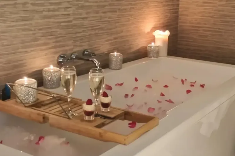 Thomas Cook Suite @ Barnett Hill Hotel