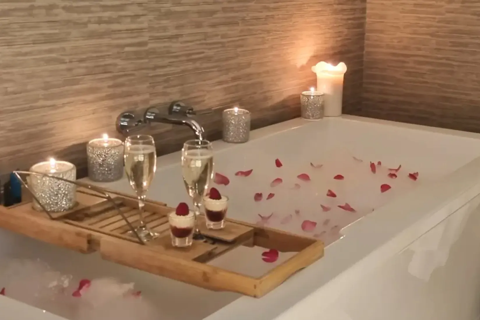 Thomas Cook Suite @ Barnett Hill Hotel