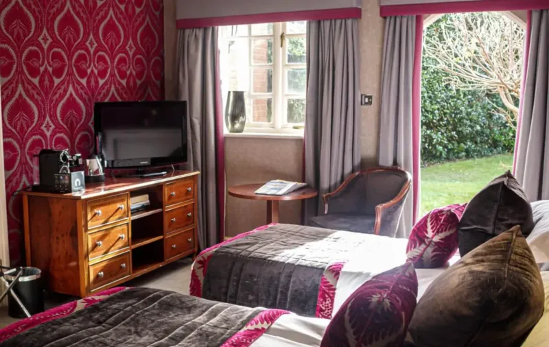 Splendid Suite @ Langshott Manor