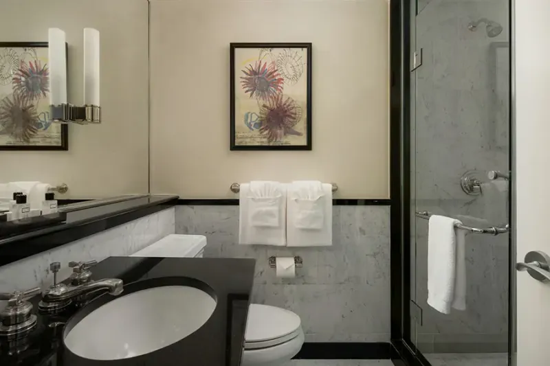 Suite Classic Queen Bed @ The Manhattan Club