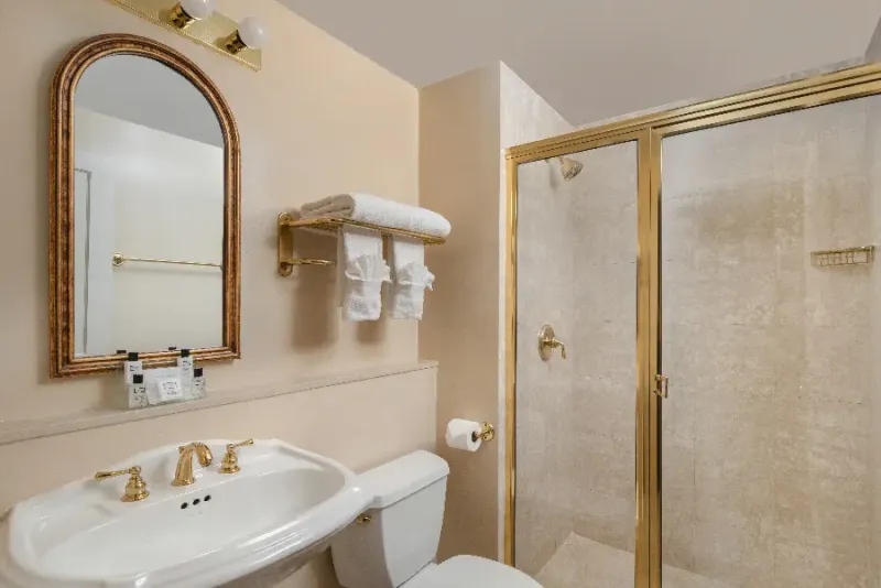 One Bedroom Suite With Two Bathrooms @ The Manhattan Club