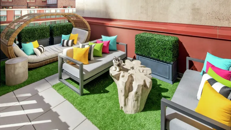 Terrace King @ Staypineapple An Artful Hotel Midtown New York