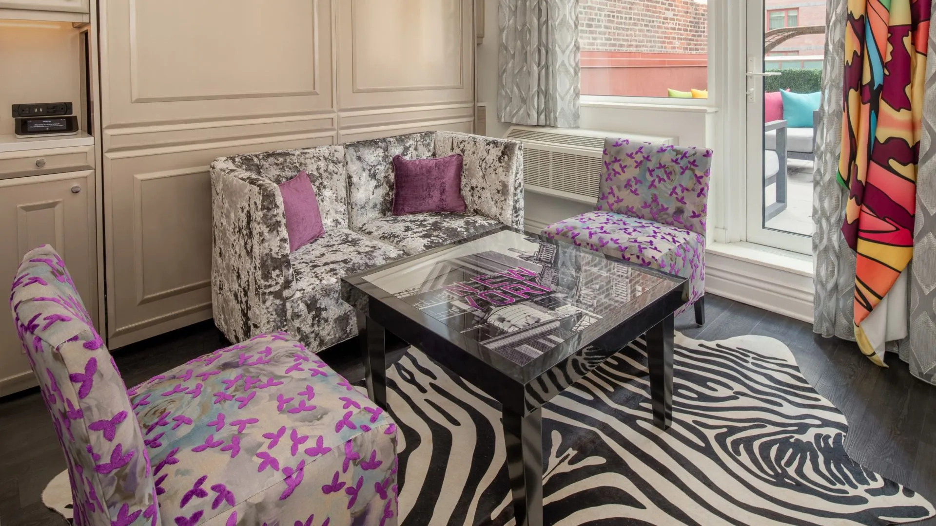 Terrace Cosmo Suite @ Staypineapple An Artful Hotel Midtown New York