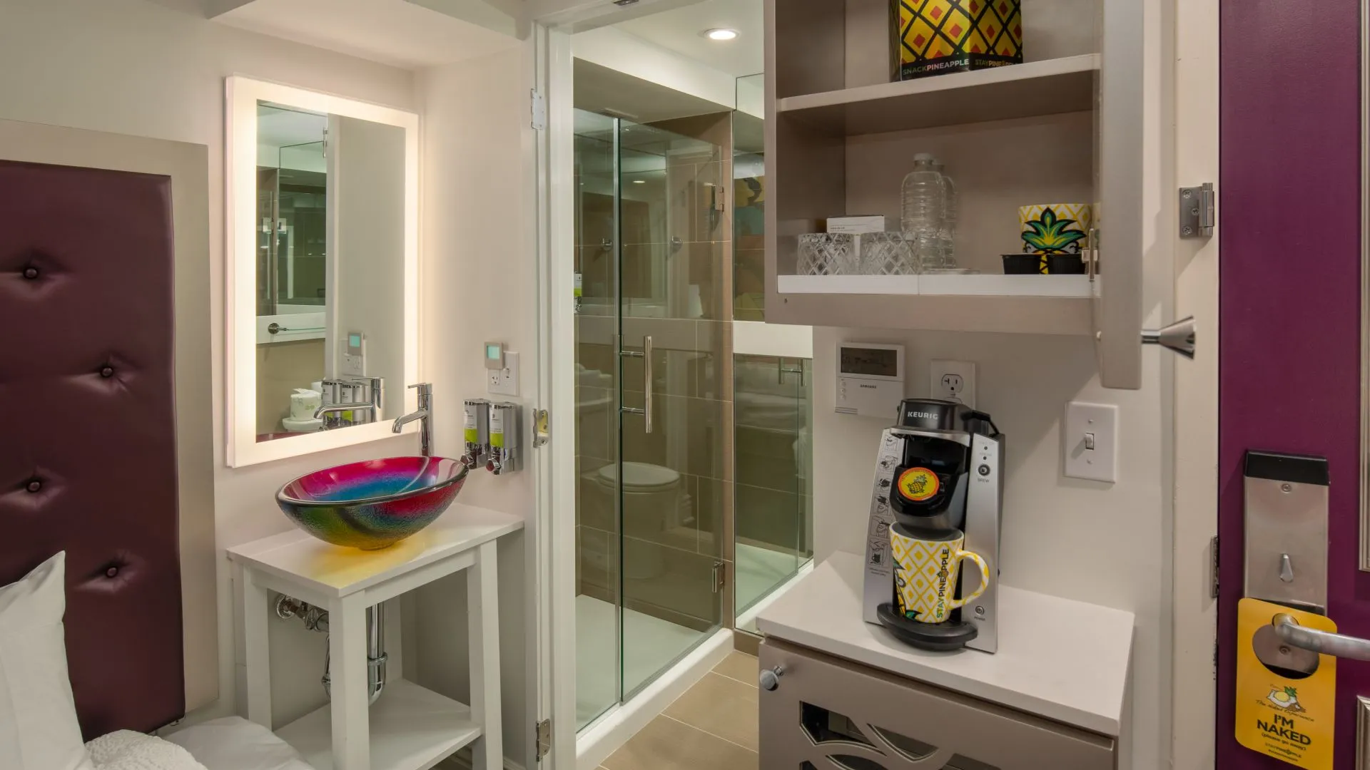 Persona Two Twin @ Staypineapple An Artful Hotel Midtown New York