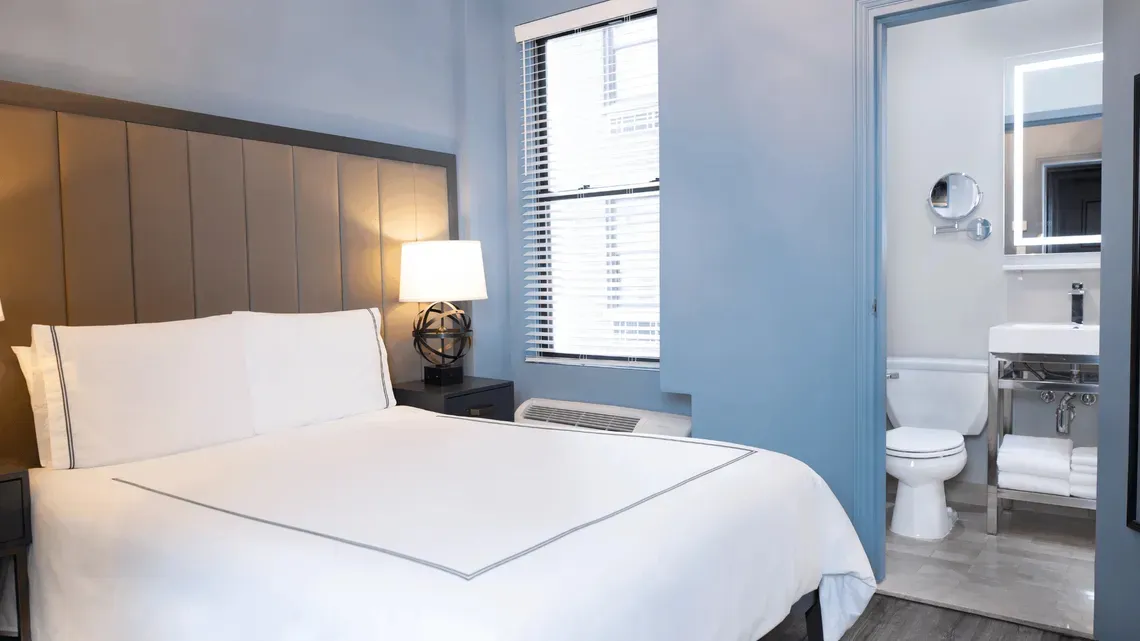 Double Queen Size Bed @ Hotel Kixby