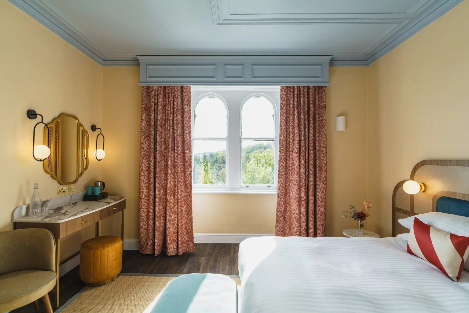 Front facing Double or Twin Room  @ Grange Hotel
