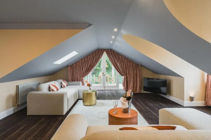 Penthouse Apartment @ Grange Hotel