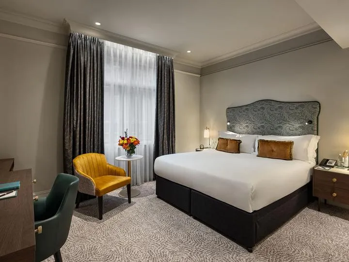 Superior King Room @ St  James  Court A Taj Hotel London