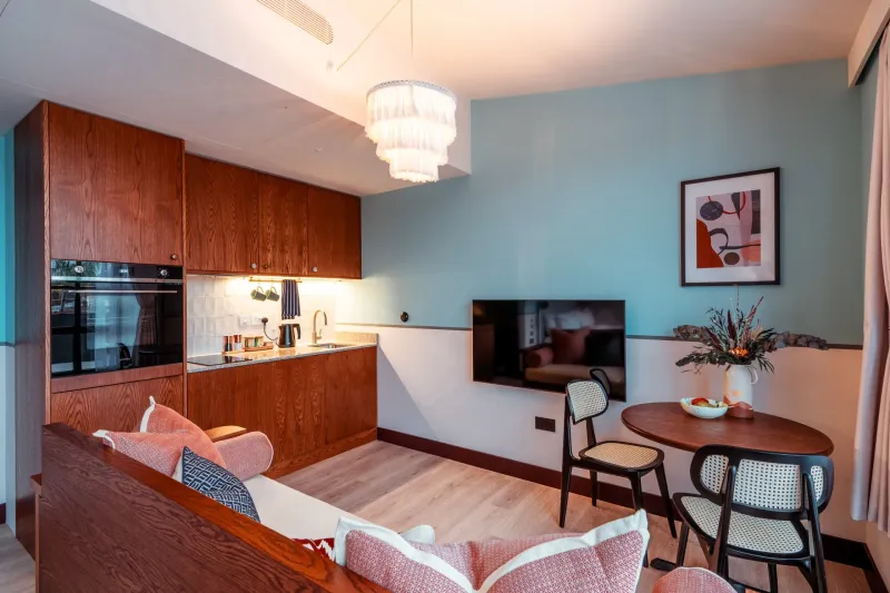 Suite @ room2 Chiswick