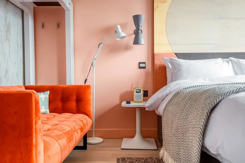 Lounge Loft   Superior Room @ room2 Southampton