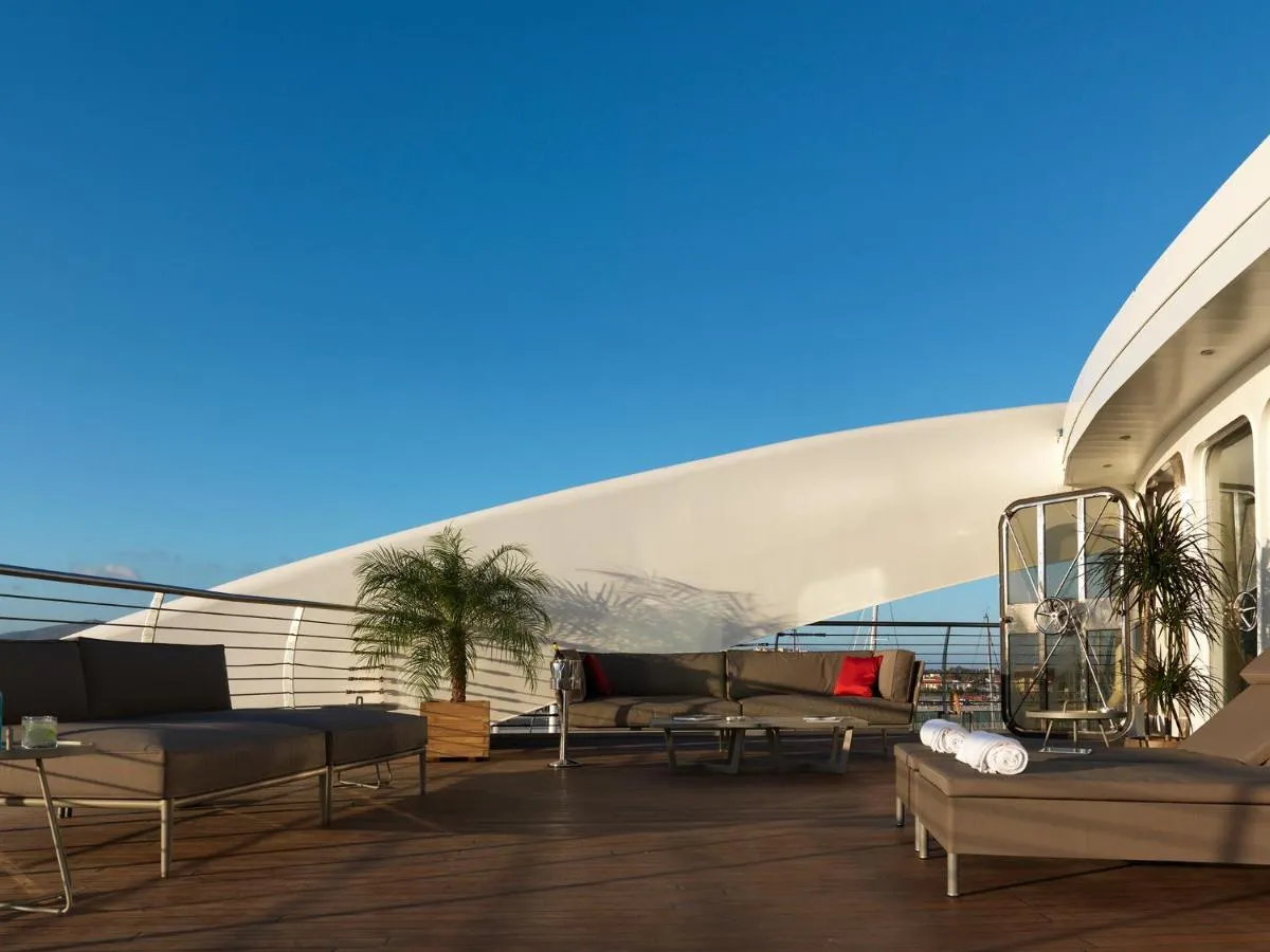 Super Yacht Ocean Suite @ Sunborn Yacht Hotel Gibraltar