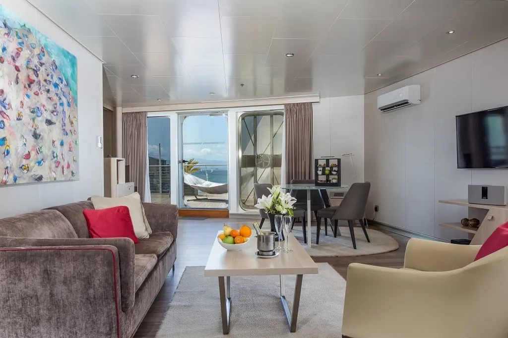 Super Yacht Penthouse Suite @ Sunborn Yacht Hotel Gibraltar