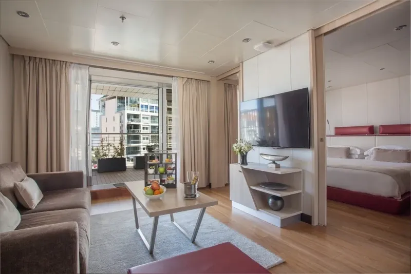 Super Yacht Rock Suite @ Sunborn Yacht Hotel Gibraltar