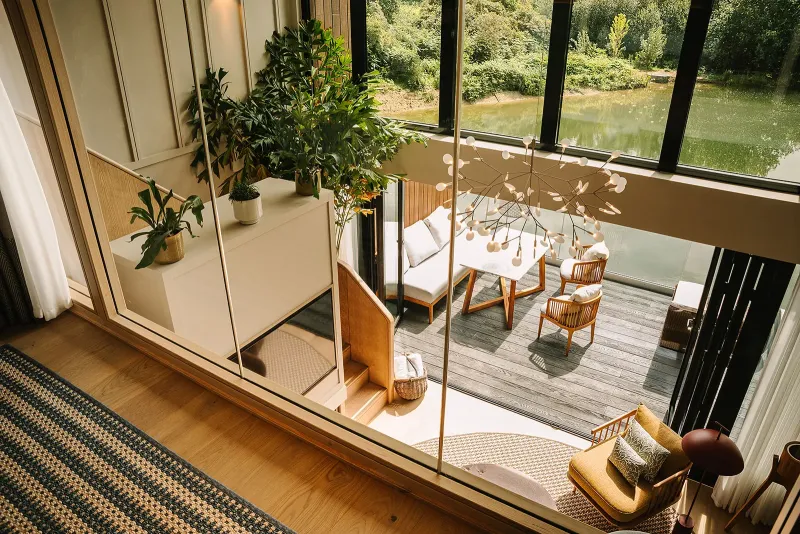 Lakeside Lodge   2 King Beds @ South Lodge Hotel