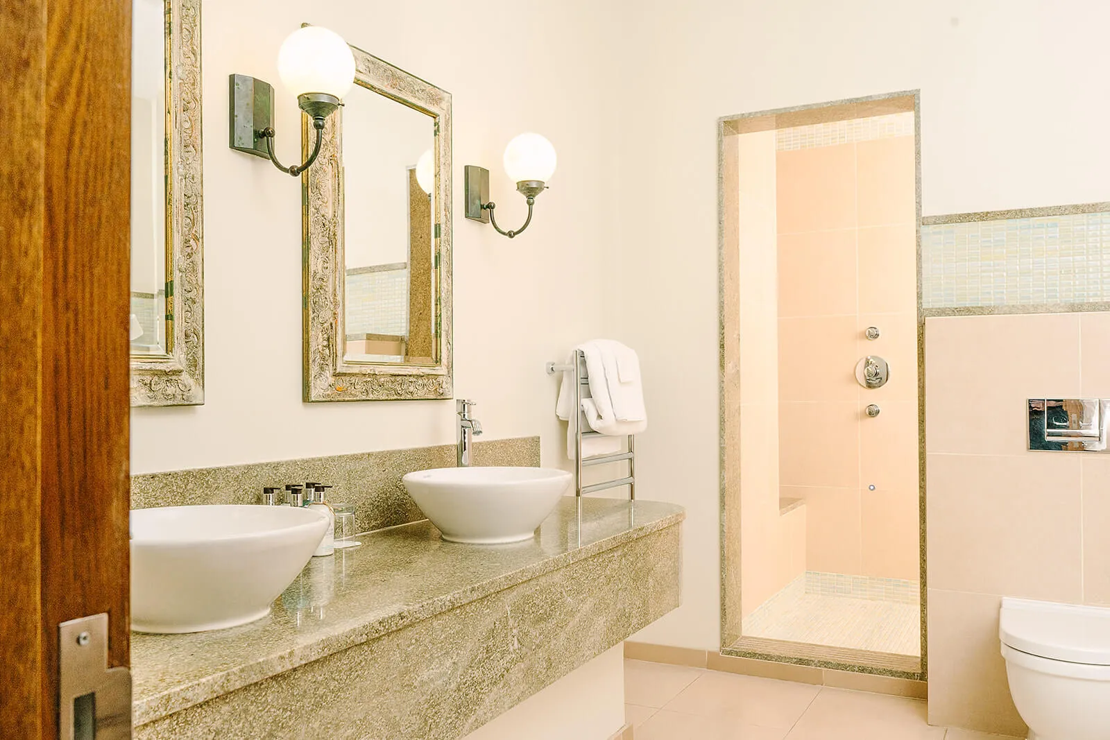 Luxe Junior Suite with View   1 King Bed @ South Lodge Hotel