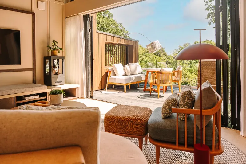 Spa Lodge   1 King Bed @ South Lodge Hotel