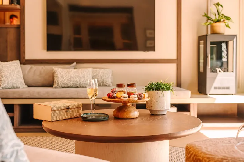 Spa Lodge   1 King Bed @ South Lodge Hotel