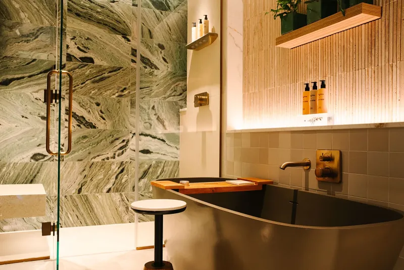 Spa Lodge   1 King Bed @ South Lodge Hotel