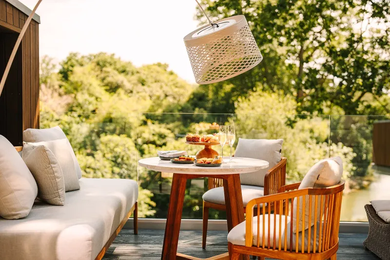 Spa Lodge   1 King Bed @ South Lodge Hotel