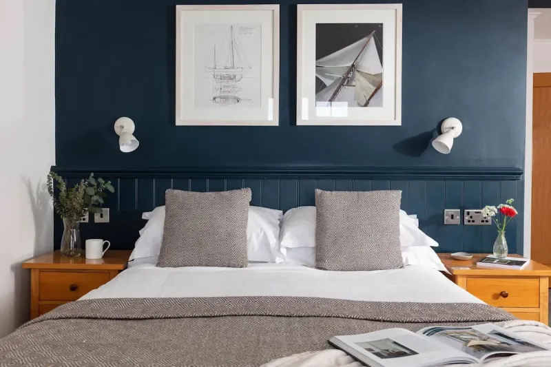 Classic King Twin with a View @ St Michaels Resort Hotel