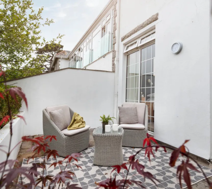 Classic King Twin with Sundeck @ St Michaels Resort Hotel