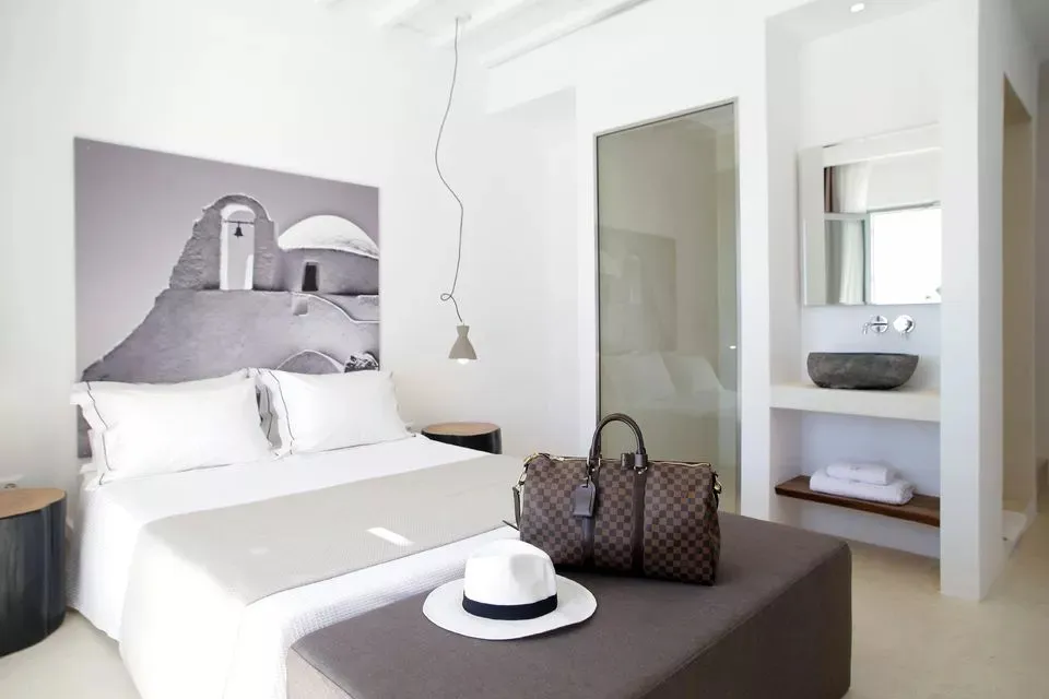 Deluxe Suite Sea View @ Livin Mykonos Hotel   Adults Only