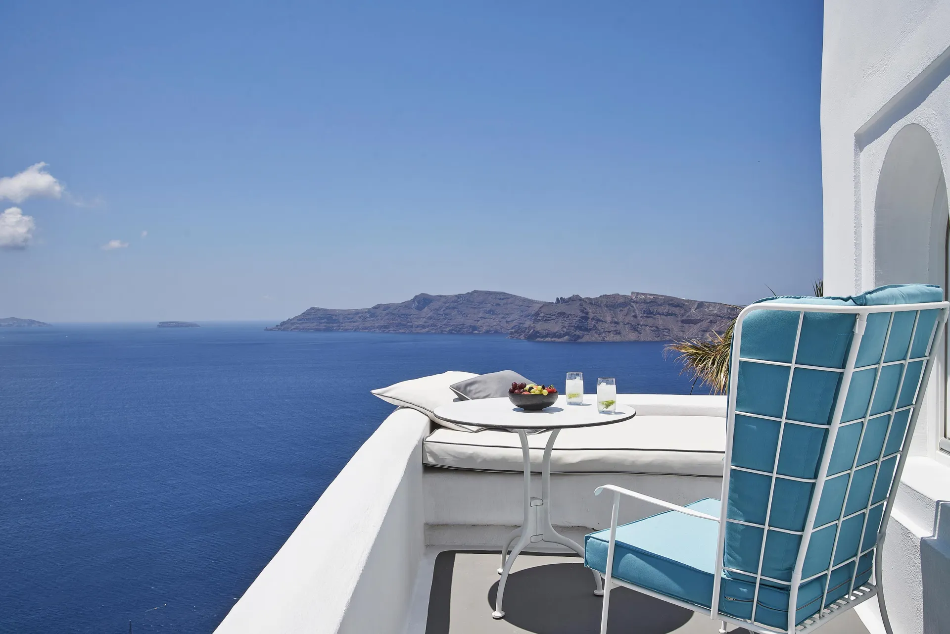 Superior Suite With Indoor Built In Jacuzzi @ Katikies Kirini Santorini   The Leading Hotels of the World