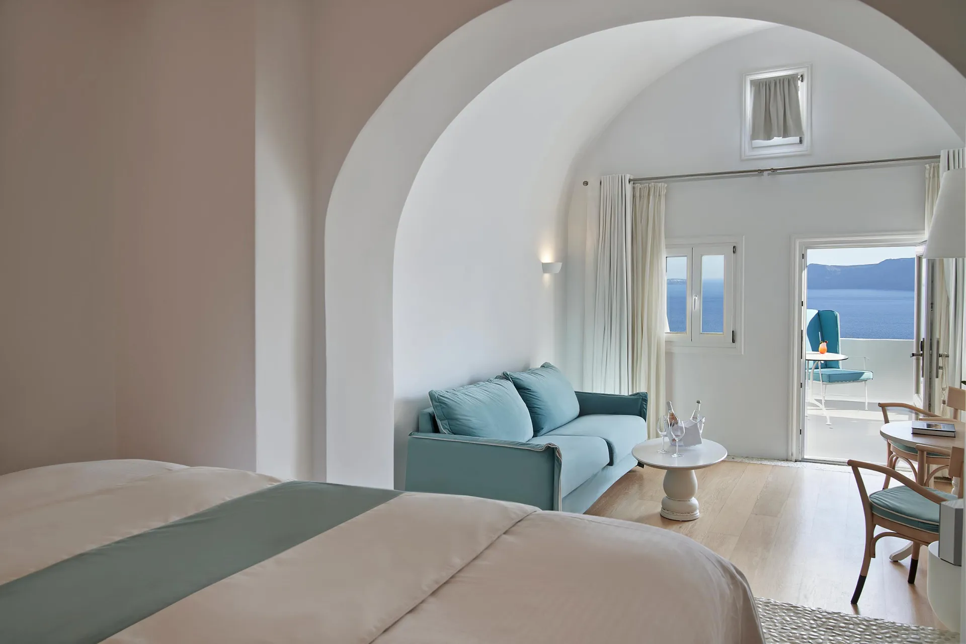Senior Sea View Suite @ Katikies Kirini Santorini   The Leading Hotels of the World