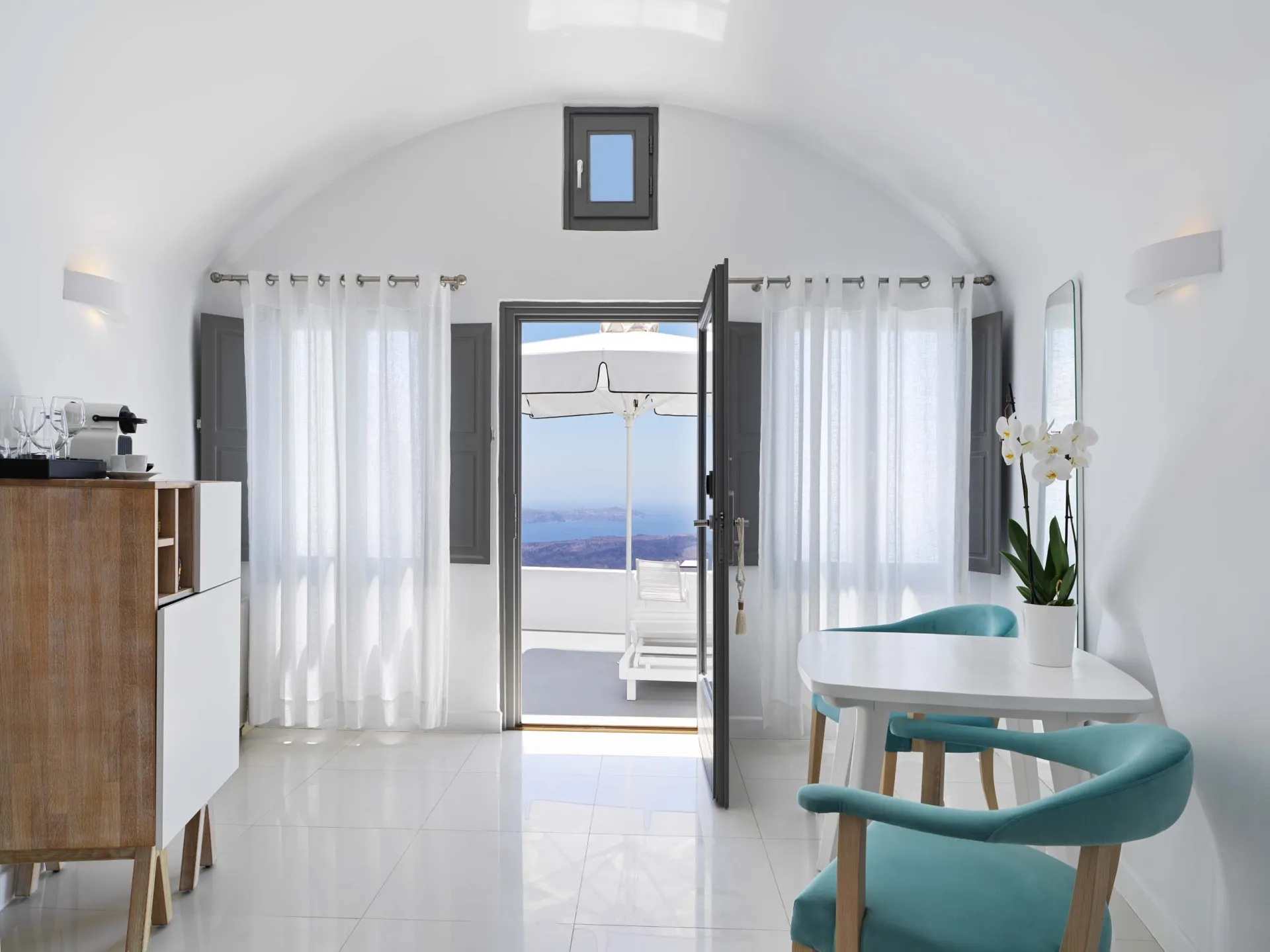 Junior Suite Sea View @ Katikies Chromata Santorini   The Leading Hotels of the World