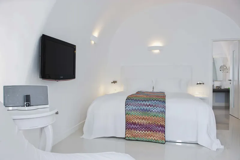 Superior  Suite @ Katikies Chromata Santorini   The Leading Hotels of the World