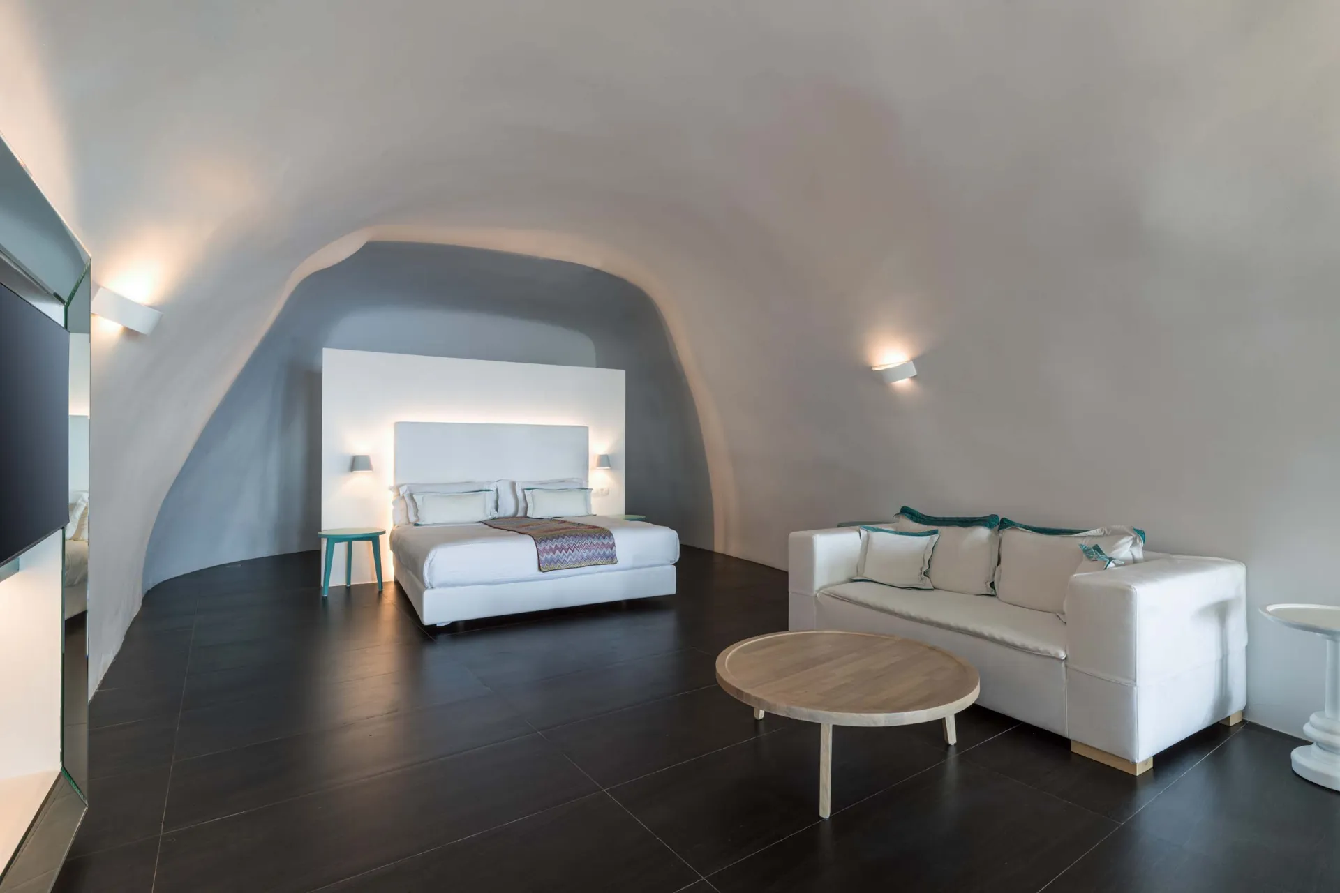 Master Pool Suite @ Katikies Chromata Santorini   The Leading Hotels of the World
