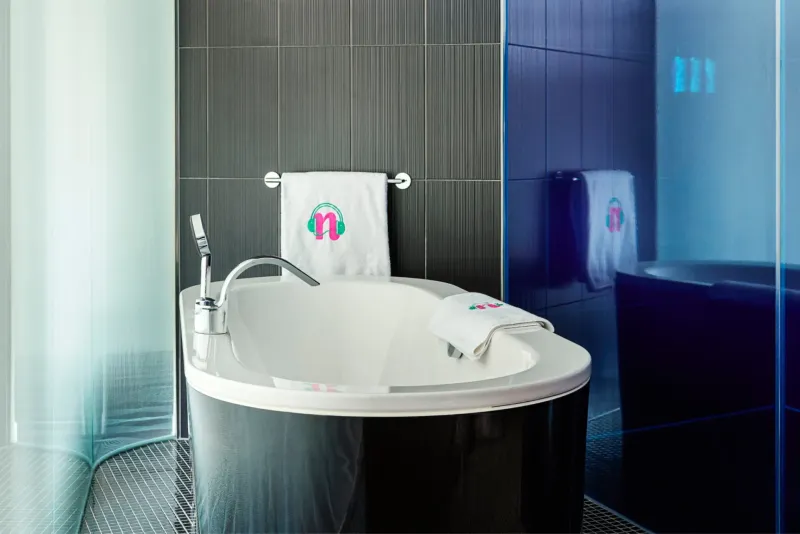 Nhow Junior Suite Waterfront  @ nhow Berlin