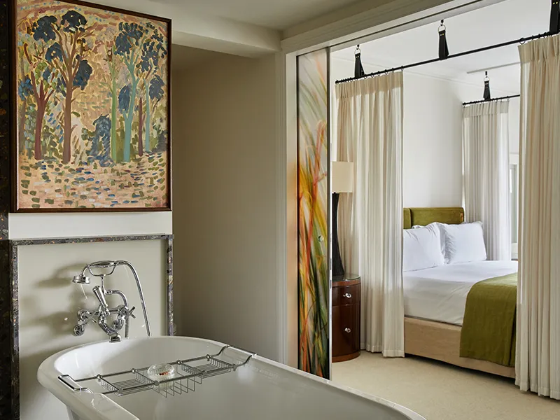 Deluxe King @ The Grove